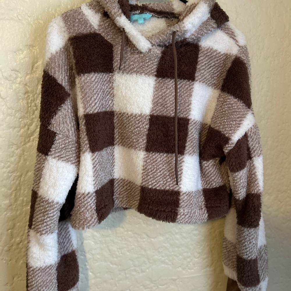 Miss Posh Fuzzy Brown and White Pullover Hoodie size‎ Large